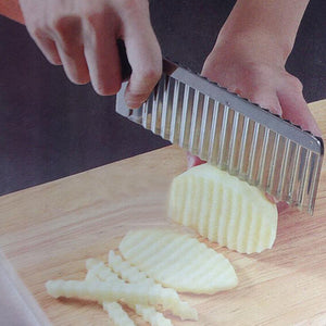 Potato Wavy Edged Cutter Knife - thehappywallet